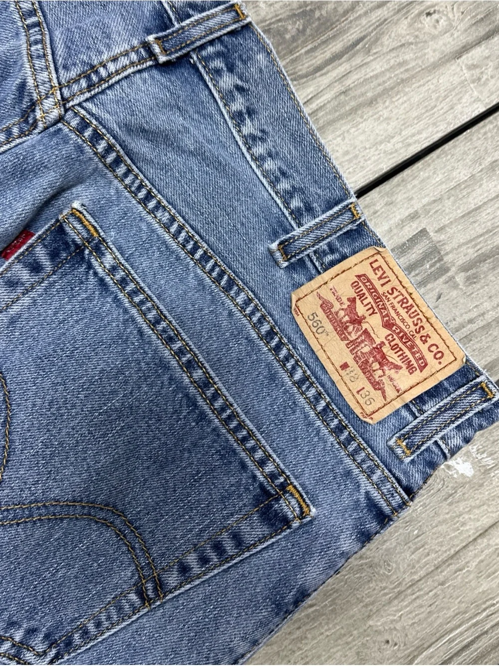 Vintage Levis 560 Comfort Fit Jeans Mens 38x36 100% Cotton Baggy Tapered Leg y2k